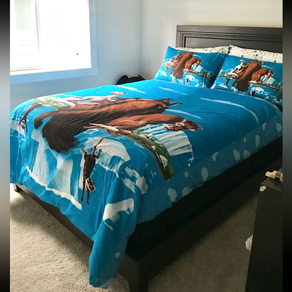 Ice Age Themed Bedding Set